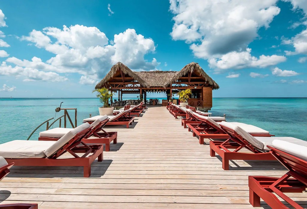 Pelicano Beach Restaurant