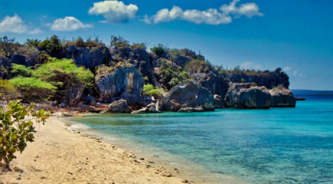 Bahia de las Águilas